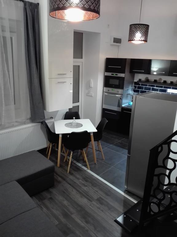 Downtown Deluxe Apartment Eger Extérieur photo